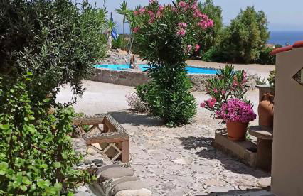 Orfeas Studios Molivos - Photo 40