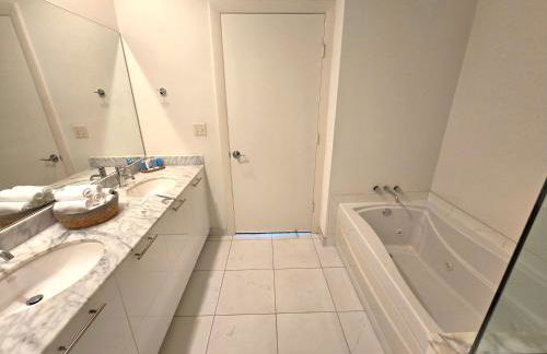 Luxury 2BR in Downtown Fort Myers Pool & Terrace - Foto 58