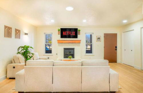 Private Pool Retreat Steps from Album Park - Foto 6