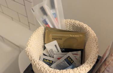 Tranquil Getaway Cottage in Charming, Bethel CT - Foto 4