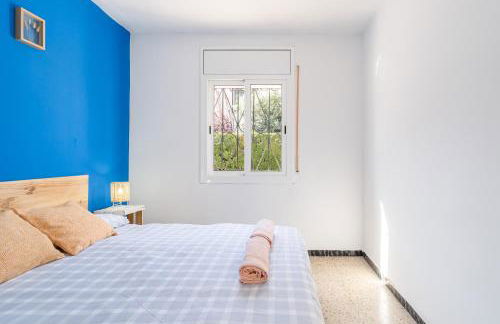 Cambrils Beach - 8 min to Beach - AC - WiFi - Terrace - 8 Guests - Photo 12