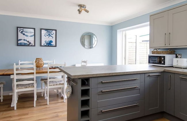 Charming Bolthole 400m to Beach - Foto 10