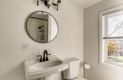 Home with Spacious Yard, 3 Mi to Dtwn Des Moines! - Foto 16