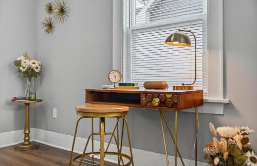 Cozy 4BD - Backyard Retreat - 3mins to Notre Dame - Foto 13