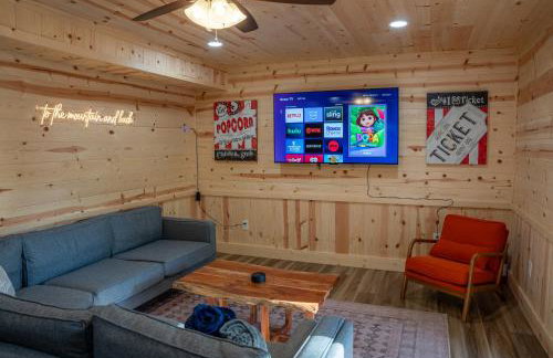 The Wilderness Cabin - Shenandoah Getaway - HotTub, Arcade, RiverAccess - Foto 9