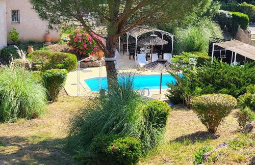 15mn de Cannes, Villa la Soleiade , Gites , type T2, clim, piscine, parking au Lac de Saint-Cassien VAR - Foto 34