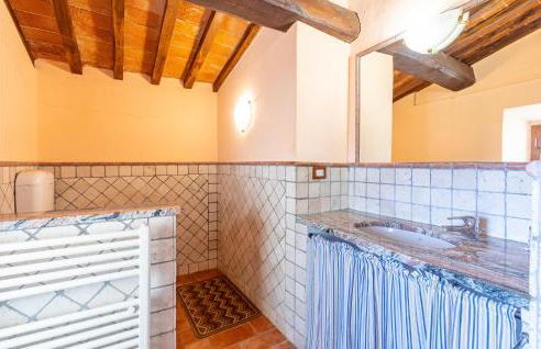 2 Bedroom Beautiful Home In Marliana - Foto 30