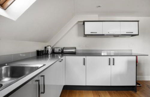 Cosy & Central Brockenhurst Flat, 2BR - Foto 11