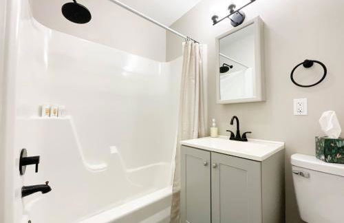 Maple M- NEW-Mins to DHMC/ Hanover/Lebanon NH - Foto 19