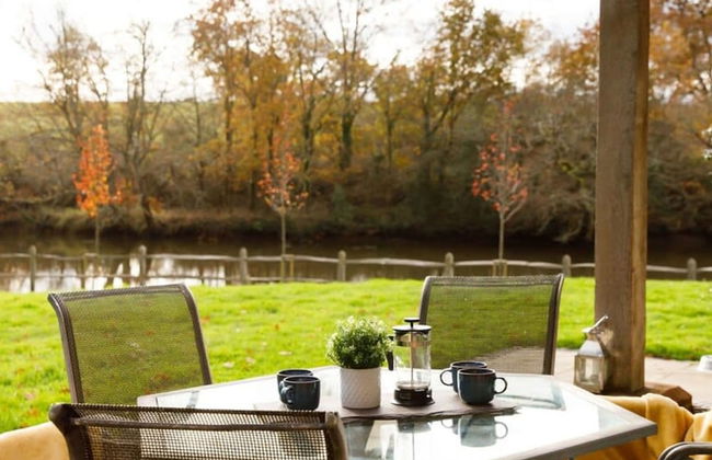 Serene Riverside 6BR Luxury Retreat in Curdridge - Photo 51