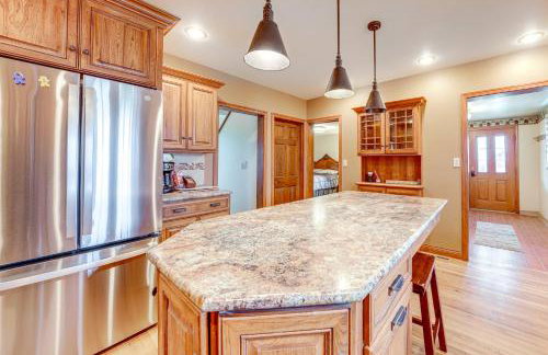 Charming Tonica Farmhouse with Private Yard! - Foto 7