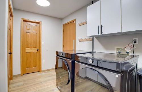 Private Pool and Yard Spacious Brighton Home! - Foto 21