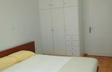 Ευχάριστο σπίτι με ωραίο κήπο - Foto 4