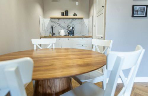 SOLAR Apartments I Stare Miasto 10min I Parking Free I Winda I Balkon - Photo 25