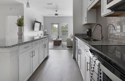 Landing Stylish 1BD Clubhouse Gym - Foto 7