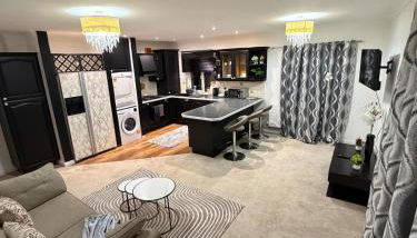 Modern 2-Bedroom Burnham High Street - Foto 1