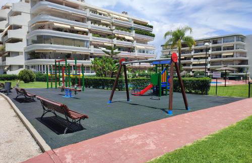 Sunny Guadalmina Apartment - Photo 31