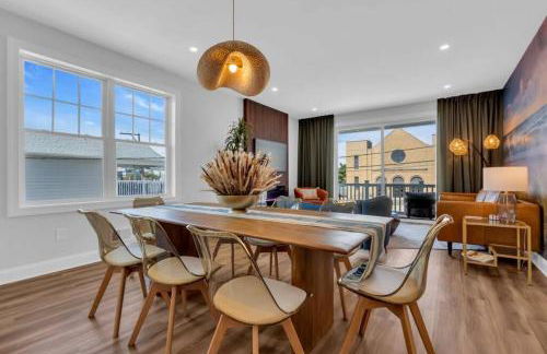 1 Block to Beach, Park 3 cars, Game Room and Balcony - Foto 26