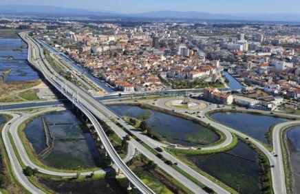 O CANTINHO DA RIA - JACUZZI with water at 35 degrees and POOL - Foto 60