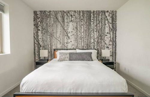 Stylish Urban Retreat w Rooftop Deck - Foto 8