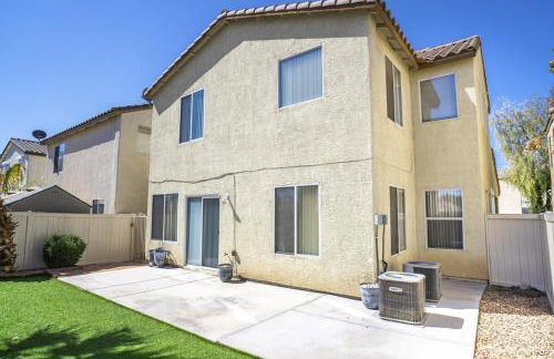 Viva Vegas Cozy 3BR Home Minutes from the Strip - Photo 14