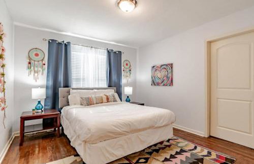 Sunny Midtown Cottage- Midtown Mobile - Photo 21