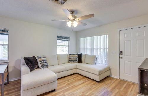 Williston Home with Yard 6 Mi to Devils Den Spring - Foto 4