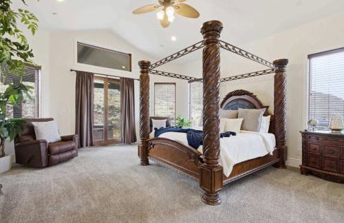 Private Family Home with Hot Tub - Foto 18