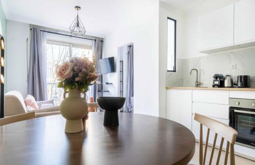 Chic Parisian 1-Bedroom Apartment in Vibrant 10th Arr - Mobility Lease - Foto 8