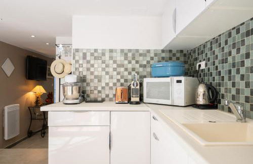 Appartement de caractère Le Camélia, 56m², dans propriété au calme avec piscine by le Mas de Louise et Sacha - Foto 7