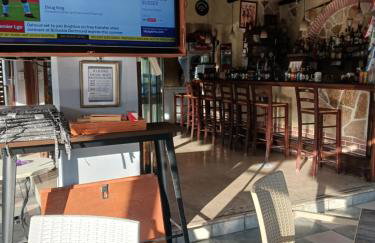 Canditas Studios - Photo 15