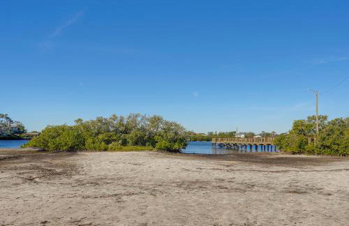 Dtwn Palm Harbor Condo Walk to Water! - Foto 4