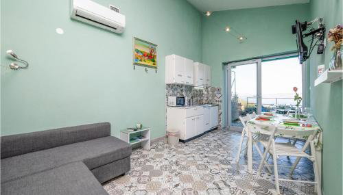 Gorgeous Apartment In Gondolici - Foto 3