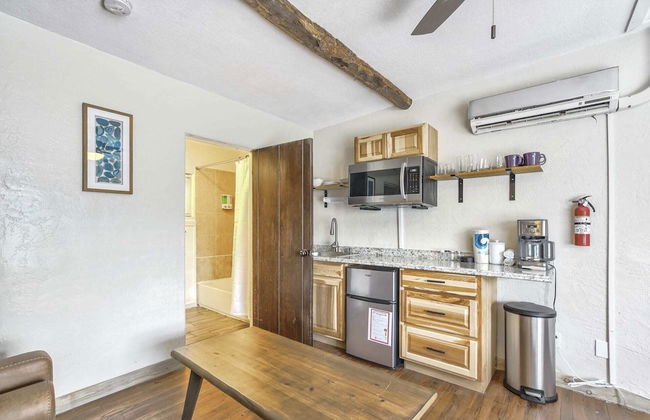 1BD Mnt View Suitehikingdogs Welcome! - Photo 7