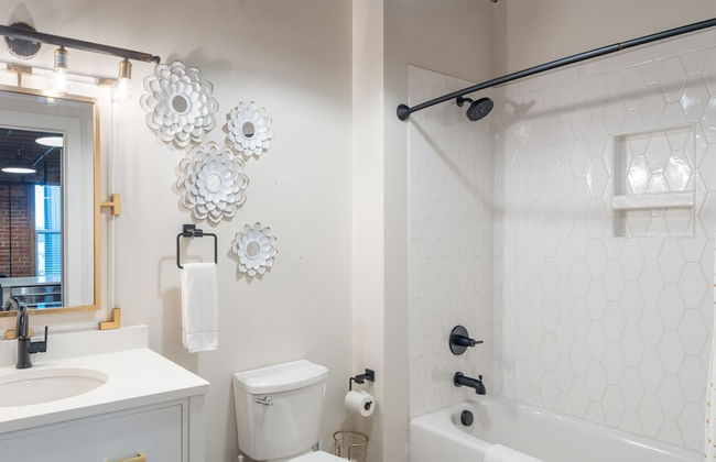 Contemporary Nashville at The 1865 - Photo 12