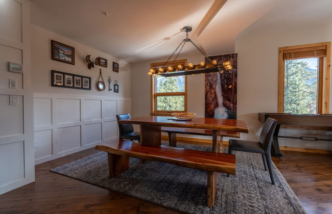 Rundle Cliffs Lodge by Canmore Premier - Photo 8