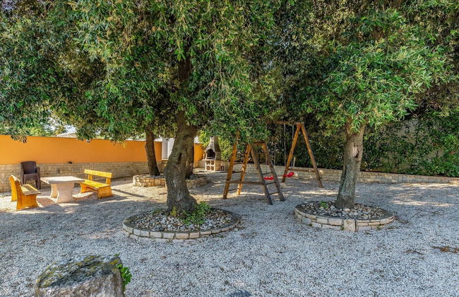 Alluring Apartment in Banjole near Beach & Island - Foto 26