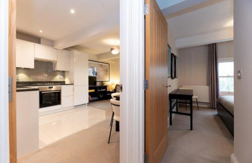 Stunning 1 BR Surbiton with views, near station - Pass the Keys - Foto 20