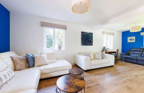 Lux Countryside Haven Mins to Beach Garden - Foto 8