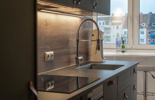 Kiel, renovierte Innenstadtwohnung, 24h Check-in, 2 kostenlose Fahrräder - Photo 5