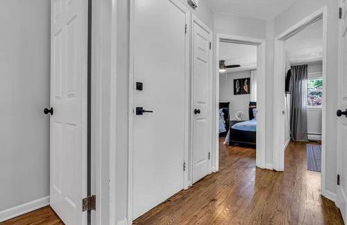 Suburban 3BR Stylish Oasis - Foto 13