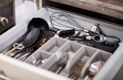 R B Apartment Hamburg Business am Flughafen für 1-5 Personen - ideal für Geschäftsreisende und Familien - Küche - Waschtrockner - Smart TV - kostenloser Parkplatz - Foto 11