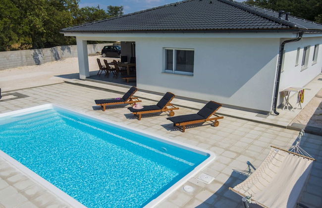 Beautiful Villa With Private Swimming Pool - Foto 23