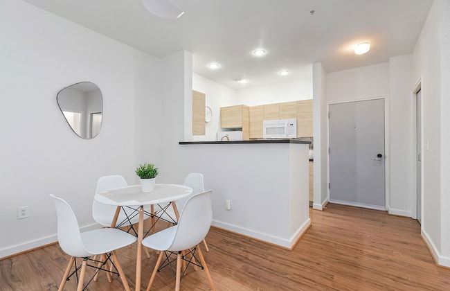 Belltown's Flower Moon - Foto 12