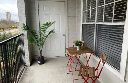 Hidden Gem at Med Center 2BR & 2BA Apartment - Foto 31