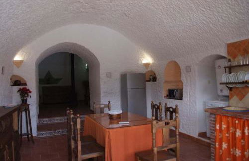 Cuevas la Chumbera - Photo 97