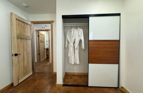 Vacation House in Ontario - Two Bedroom Brand New and Hand Made Furniture - Foto 18