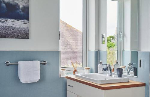 Sun Beach House - Photo 29