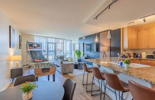 Stylish 1BR HighRise DT, Parking, Pool, Gym, W-D, Golf - Foto 28