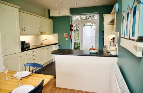 Tegfryn (Sleeps 8), 5*, Sea View, Borth y Gest - Photo 42